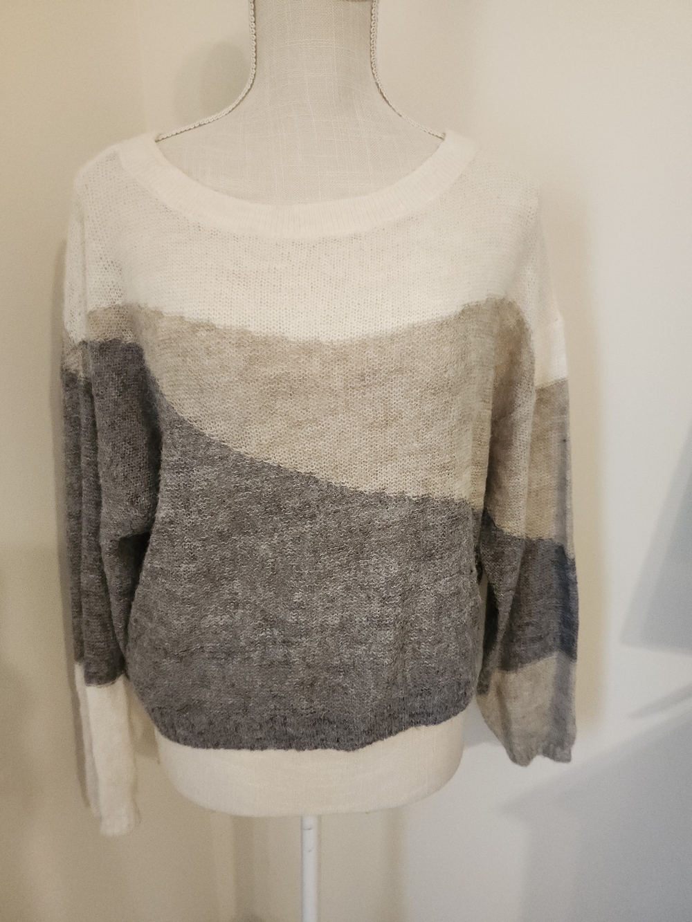 Old Navy Neutral Colorblock Crewneck Sweater - White, Beige & Gray